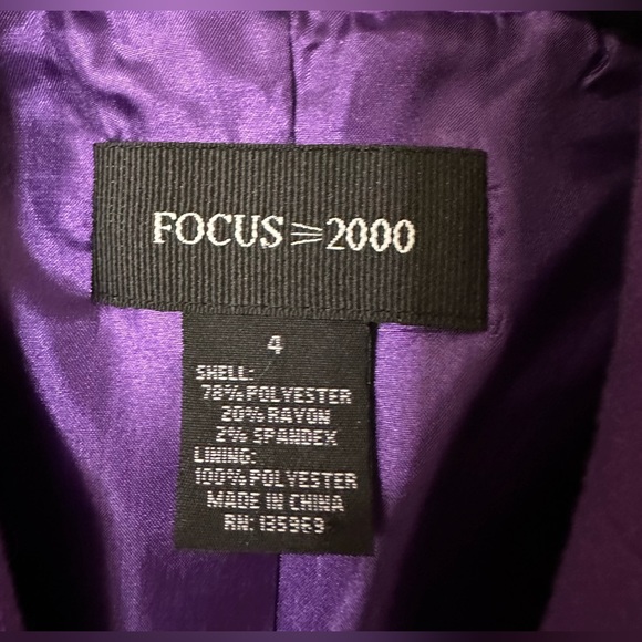Gorgeous Purple 2 button FOCUS Blazer/Jacket - Picture 3 of 5